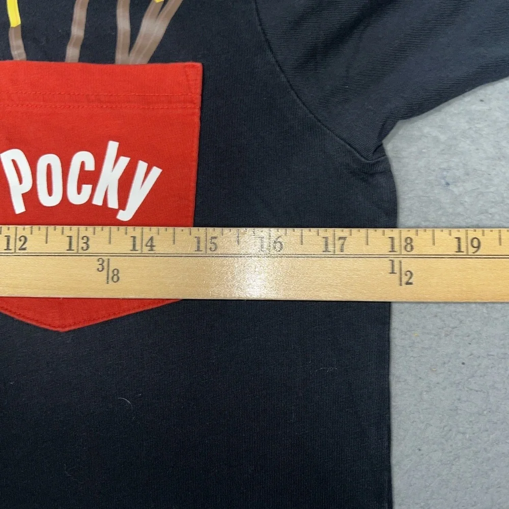 Uniqlo UT x Glico Pocky T Shirt Men's Sz XS Black Chocolate Biscuit Pocket Tee